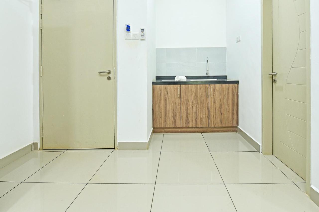 Capital O 90614 Cvia Ummul Hotel 巴东勿刹 外观 照片