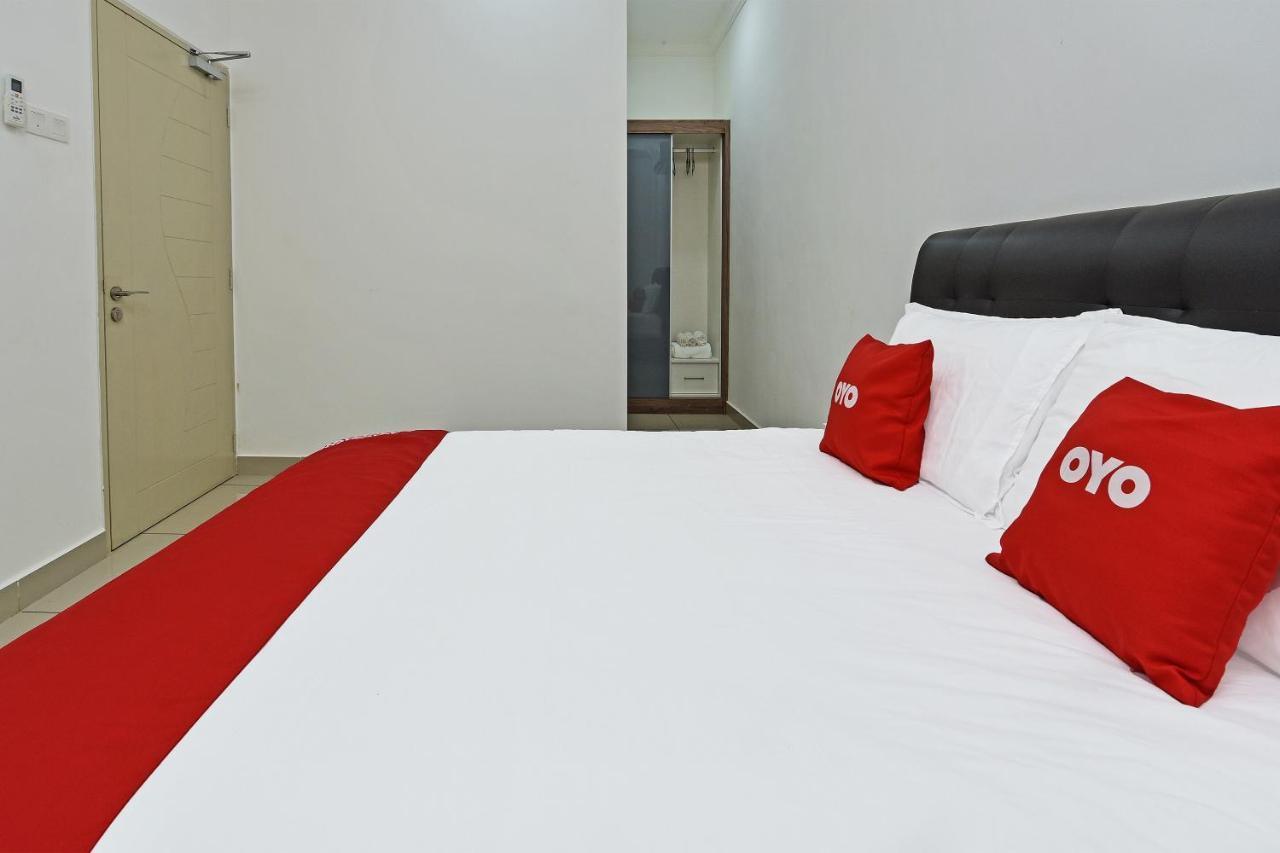Capital O 90614 Cvia Ummul Hotel 巴东勿刹 外观 照片