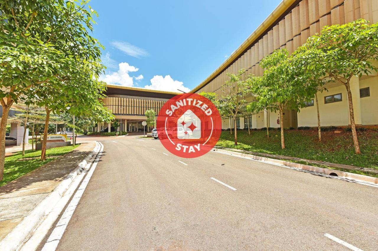 Capital O 90614 Cvia Ummul Hotel 巴东勿刹 外观 照片